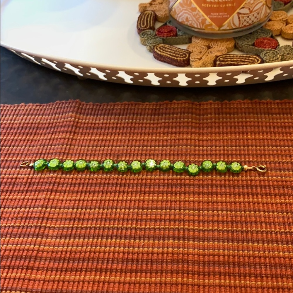 Glass bead, knotted bracelet